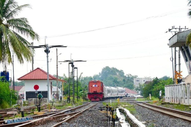 KAI-Tanjungkarang-4